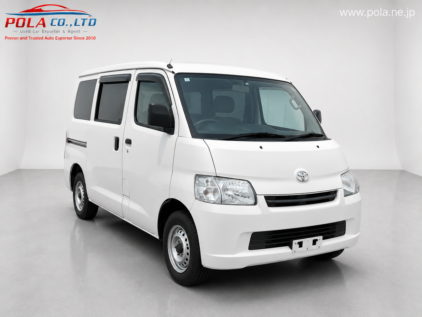 TOWNACE VAN